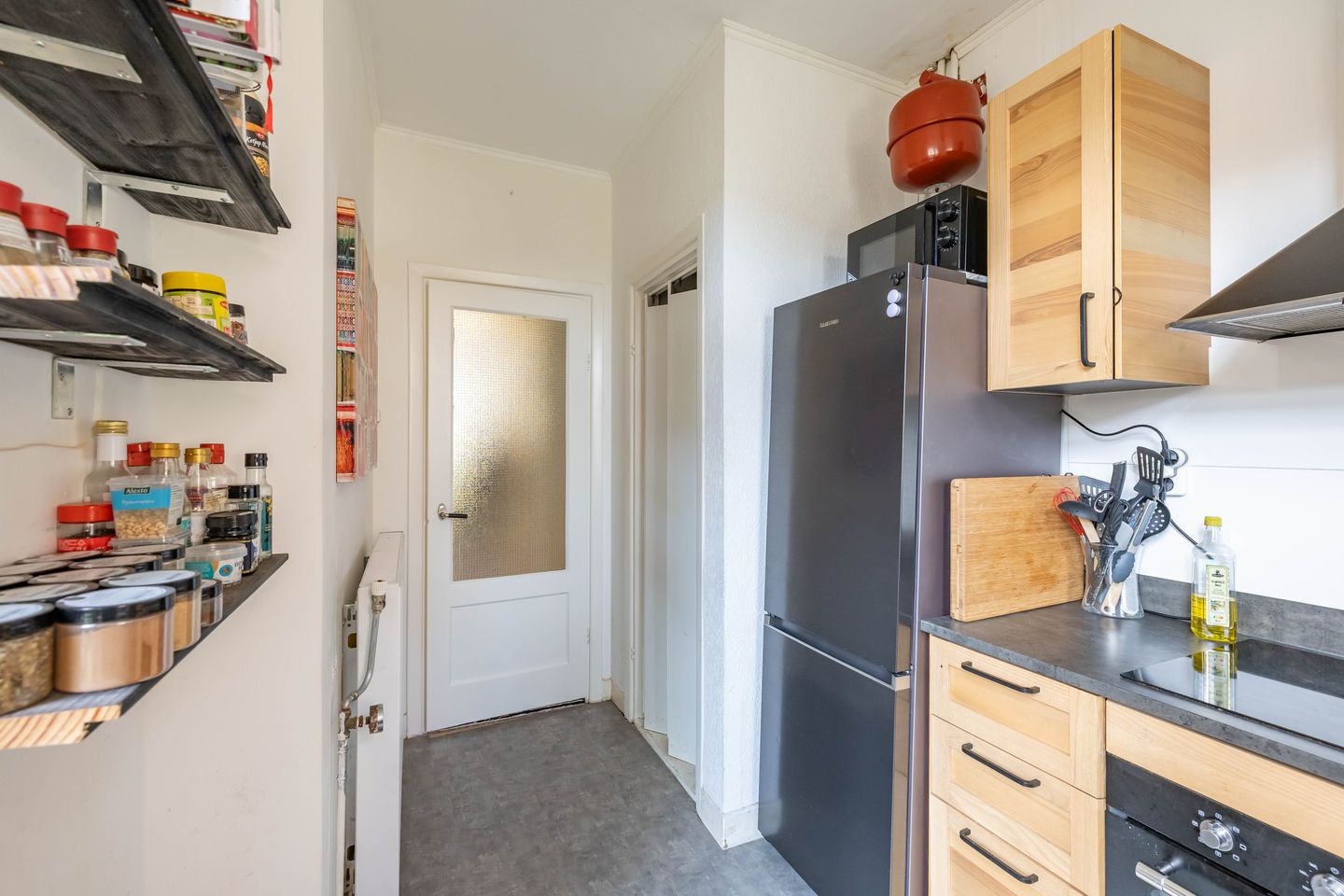 Spacious Ground Floor Apartment with Two Bathrooms and Gardens in Groningen's Professorenbuurt — 19