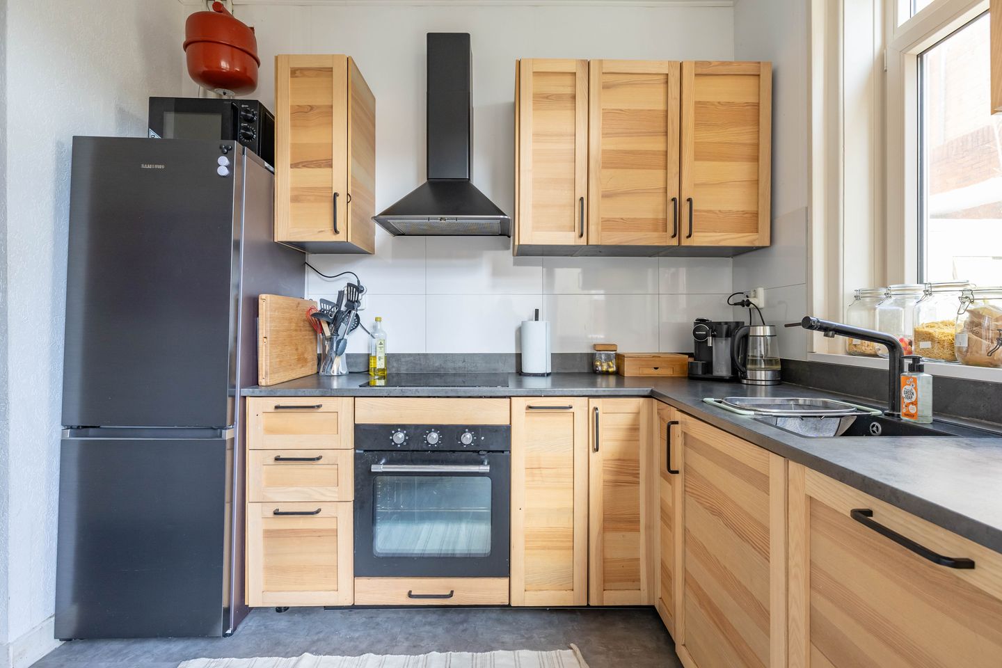 Spacious Ground Floor Apartment with Two Bathrooms and Gardens in Groningen's Professorenbuurt — 20