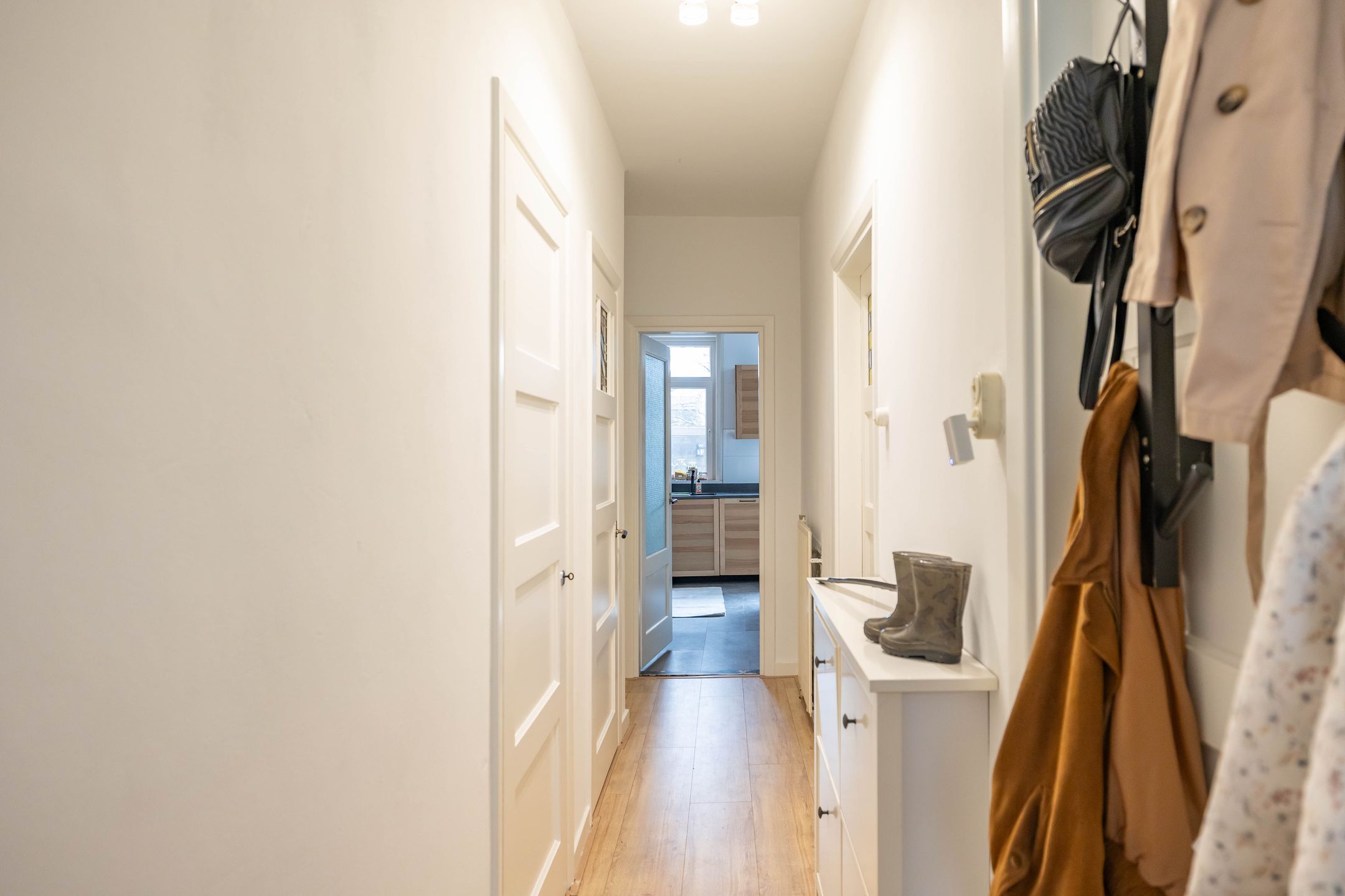 Spacious Ground Floor Apartment with Two Bathrooms and Gardens in Groningen's Professorenbuurt — 21