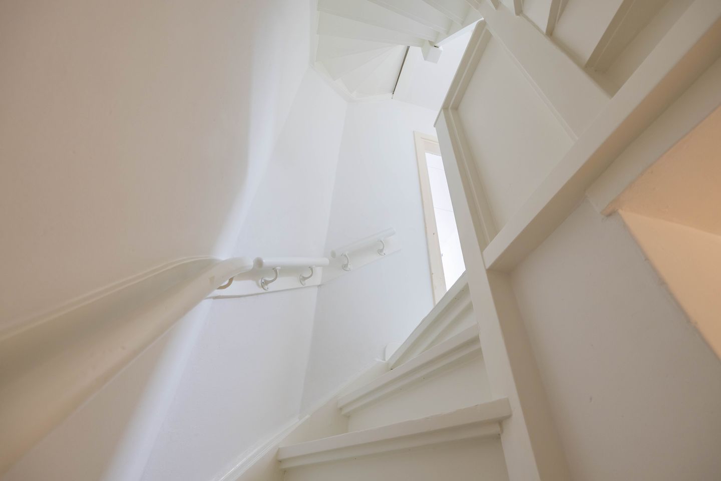 Spacious Ground Floor Apartment with Two Bathrooms and Gardens in Groningen's Professorenbuurt — 25