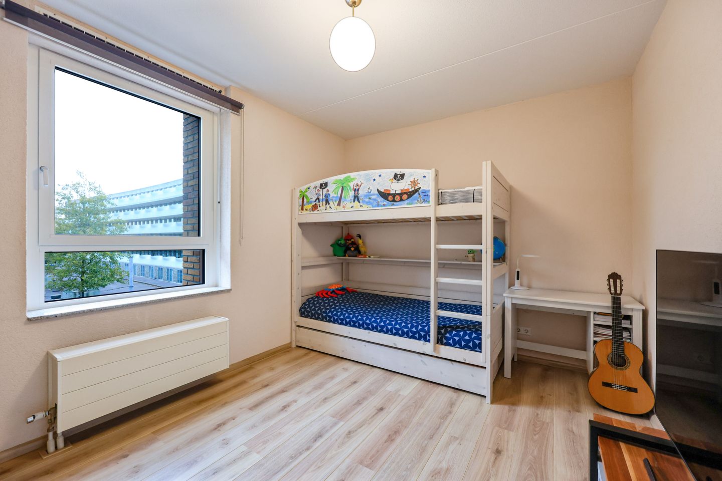 Foto 20 van Eva Besnyöstraat 45