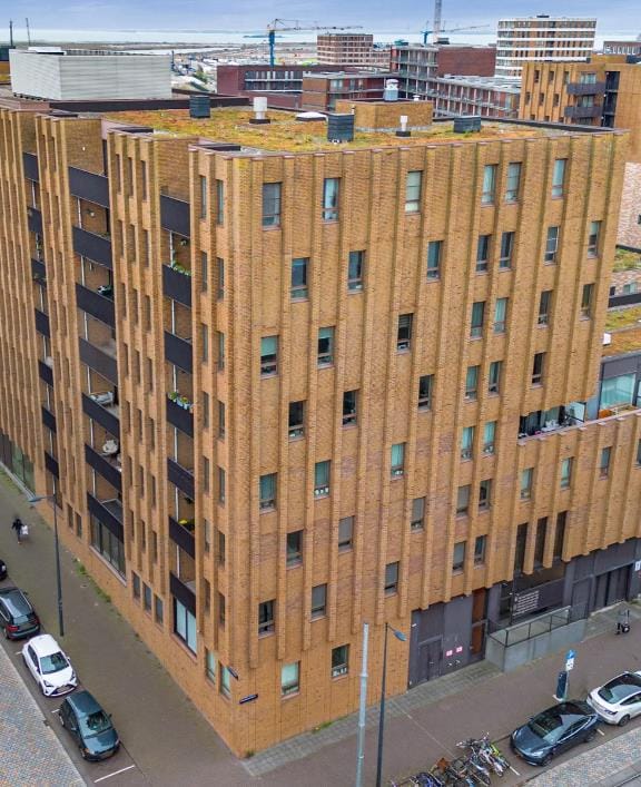 Foto 24 van Eva Besnyöstraat 45