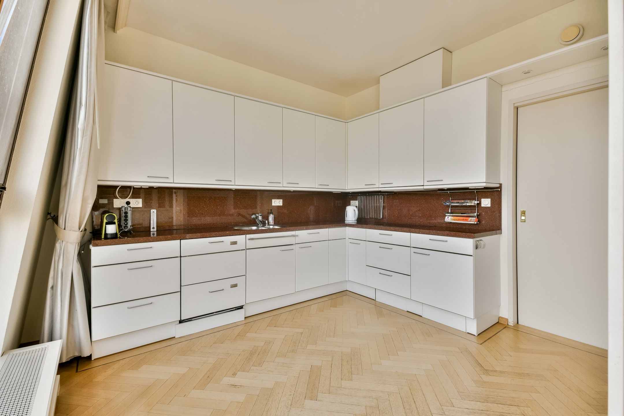 Penthouse with Optimal Privacy in the Stadshart of Amstelveen — 12