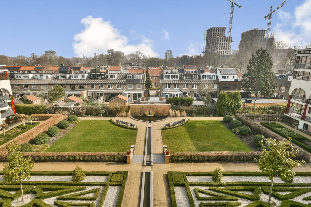 Penthouse with Optimal Privacy in the Stadshart of Amstelveen — 17