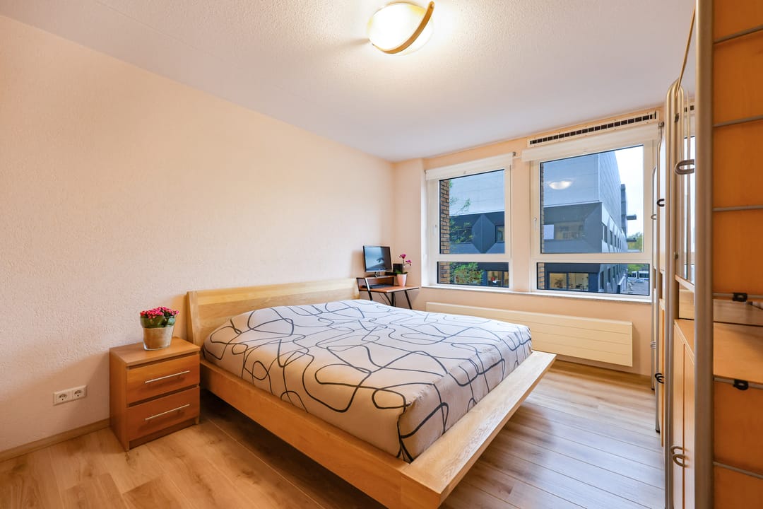 Foto 16 van Eva Besnyöstraat 45