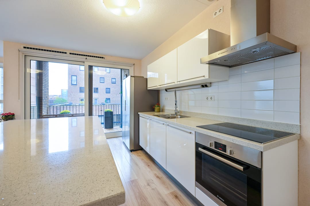 Foto 7 van Eva Besnyöstraat 45