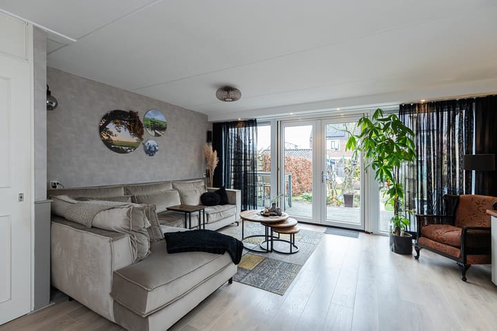 Foto 2 van Merelplantsoen 17