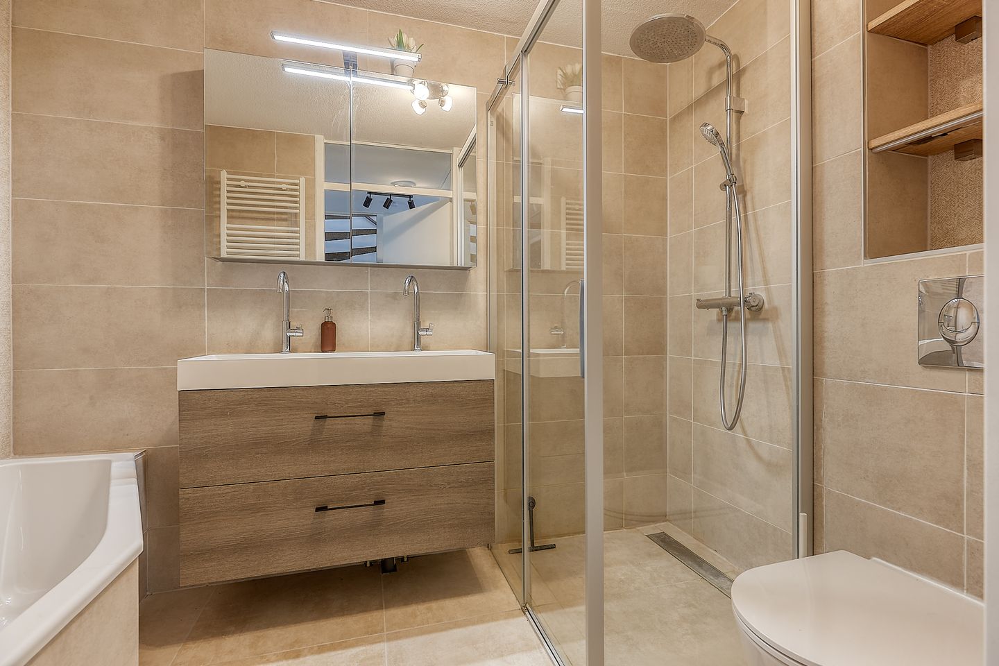 Foto 19 van Arenastraat 88