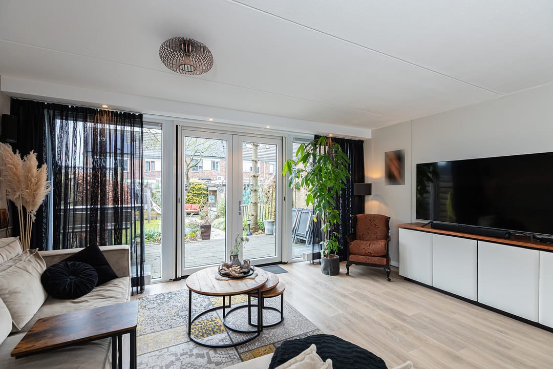 Foto 8 van Merelplantsoen 17