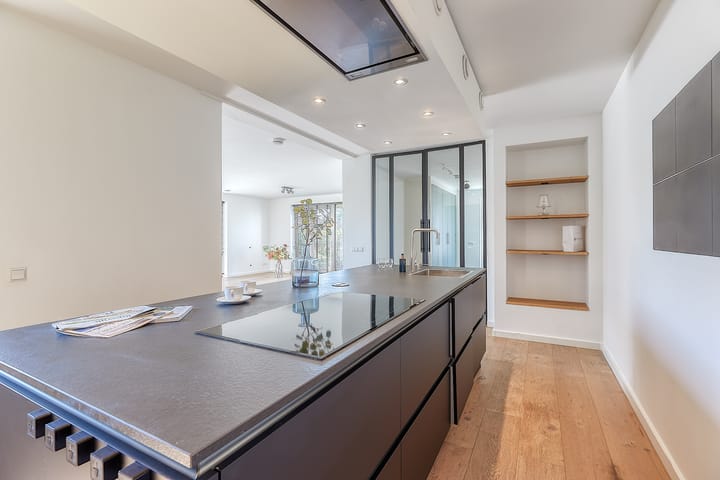 Photo 4 of Sir Winston Churchillln 1013-B