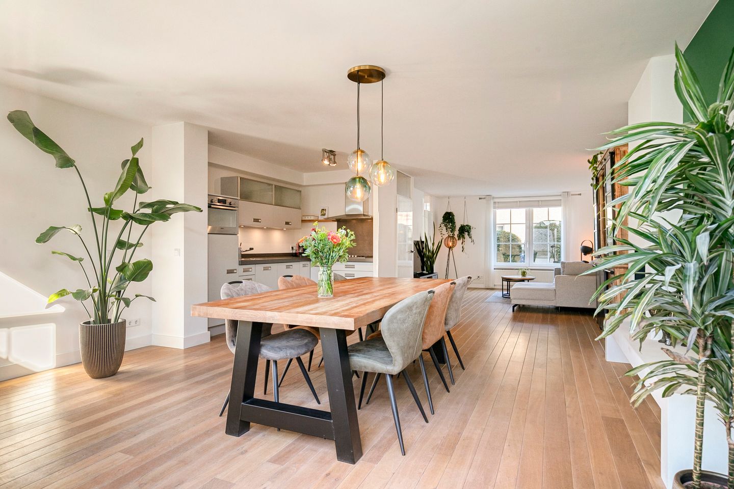 Photo 10 of Auvergnelaan 9