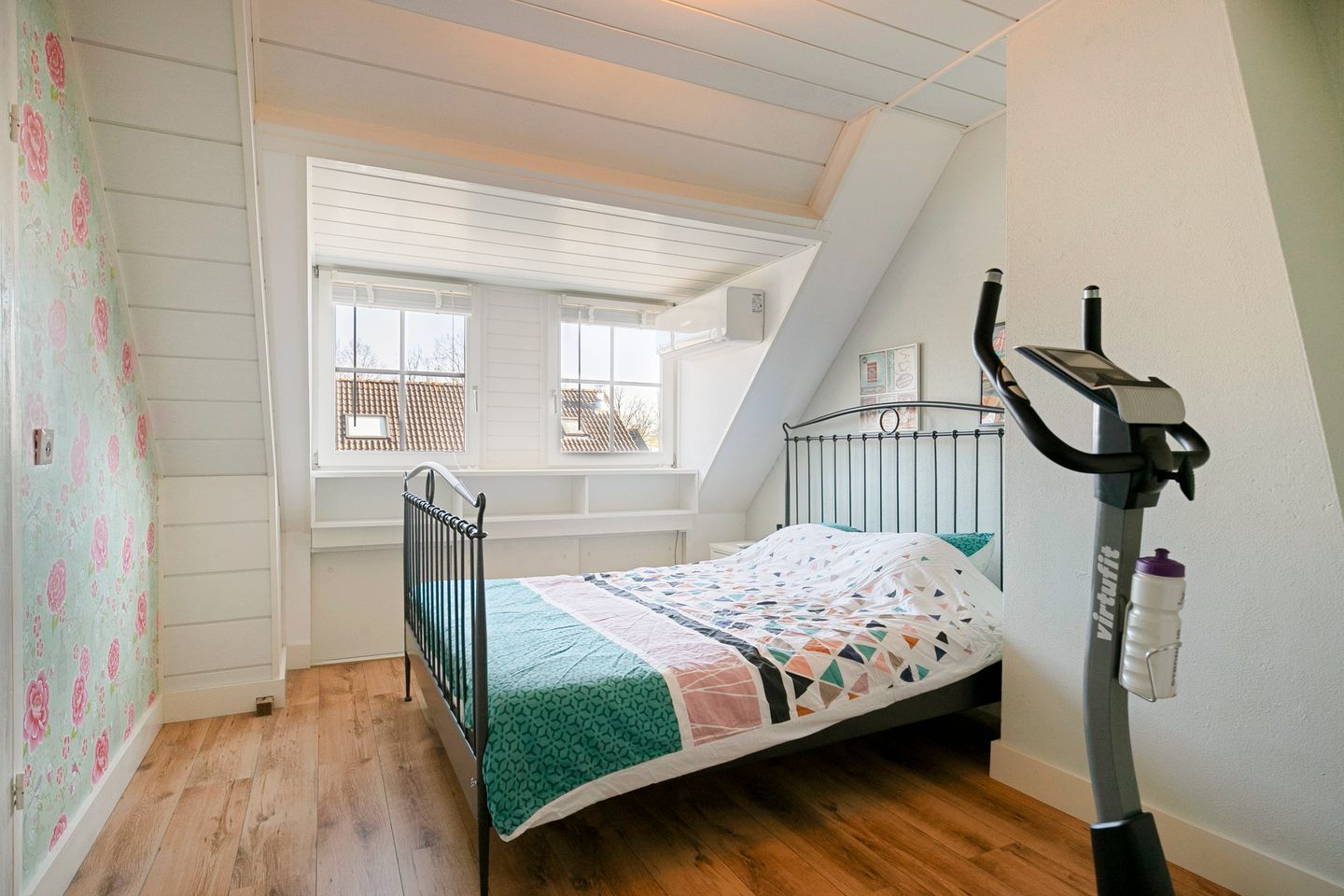 Photo 25 of Auvergnelaan 9