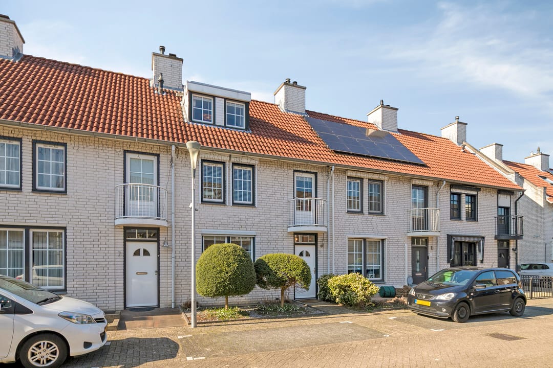 Photo 37 of Auvergnelaan 9