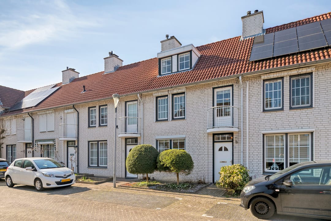 Photo 38 of Auvergnelaan 9