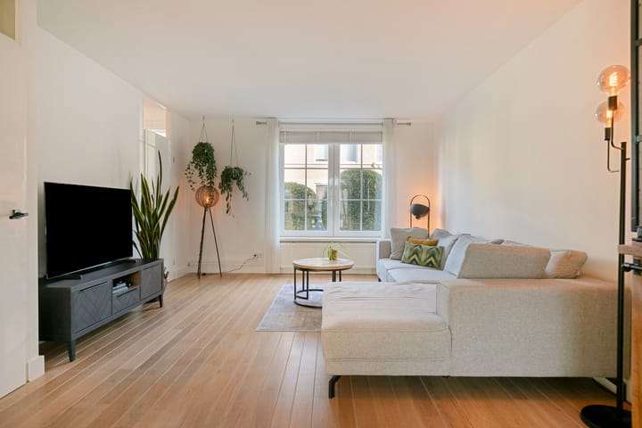 Photo 4 of Auvergnelaan 9