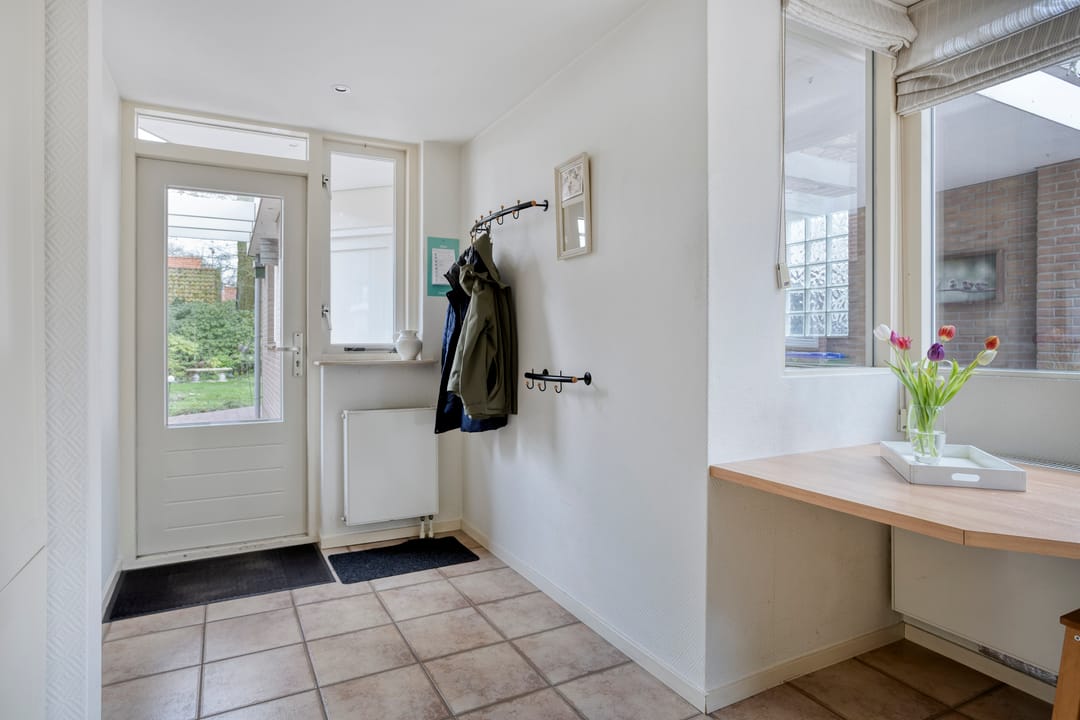 Photo 11 of Van Hogendorpstraat 25