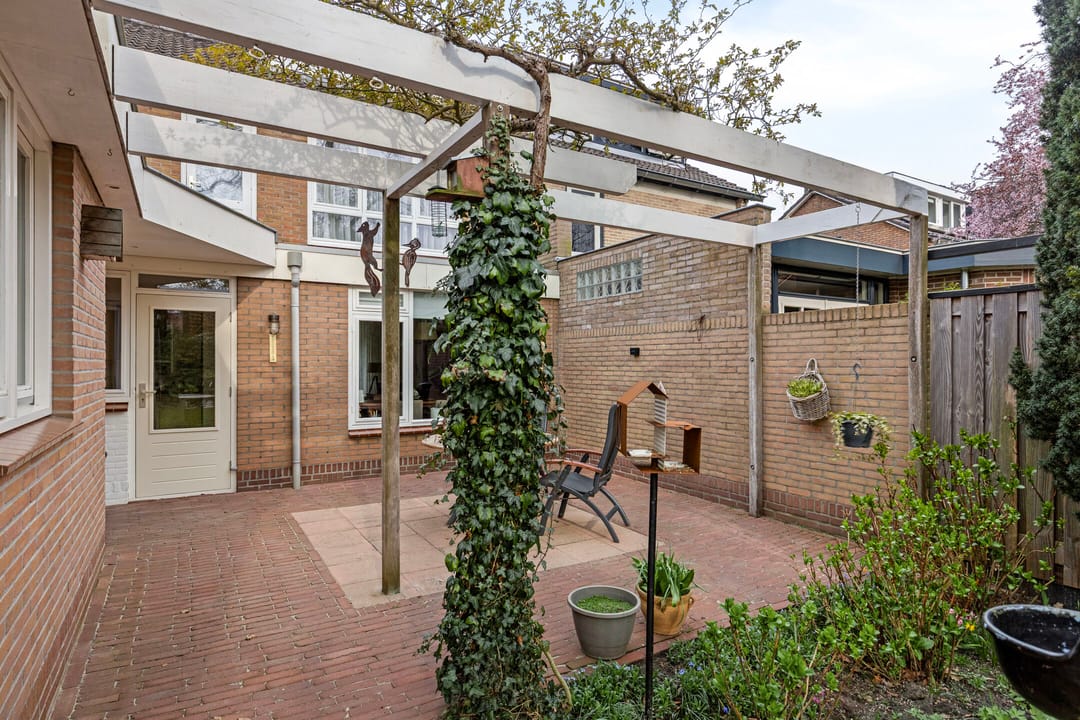 Foto 23 van Van Hogendorpstraat 25