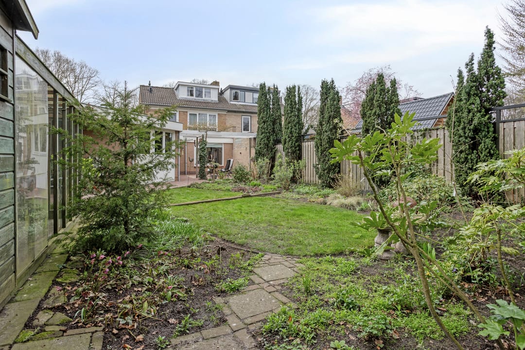 Foto 26 van Van Hogendorpstraat 25