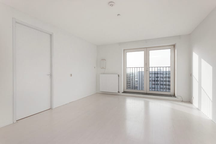 Photo 2 of Europaplein 854