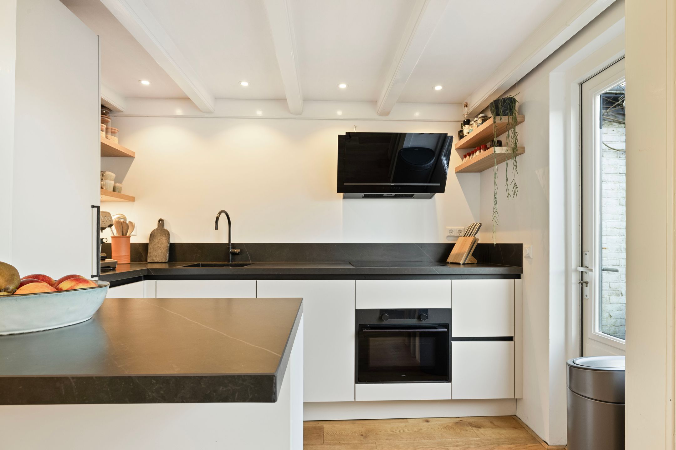 Photo 15 of Willink van Collenstraat 62