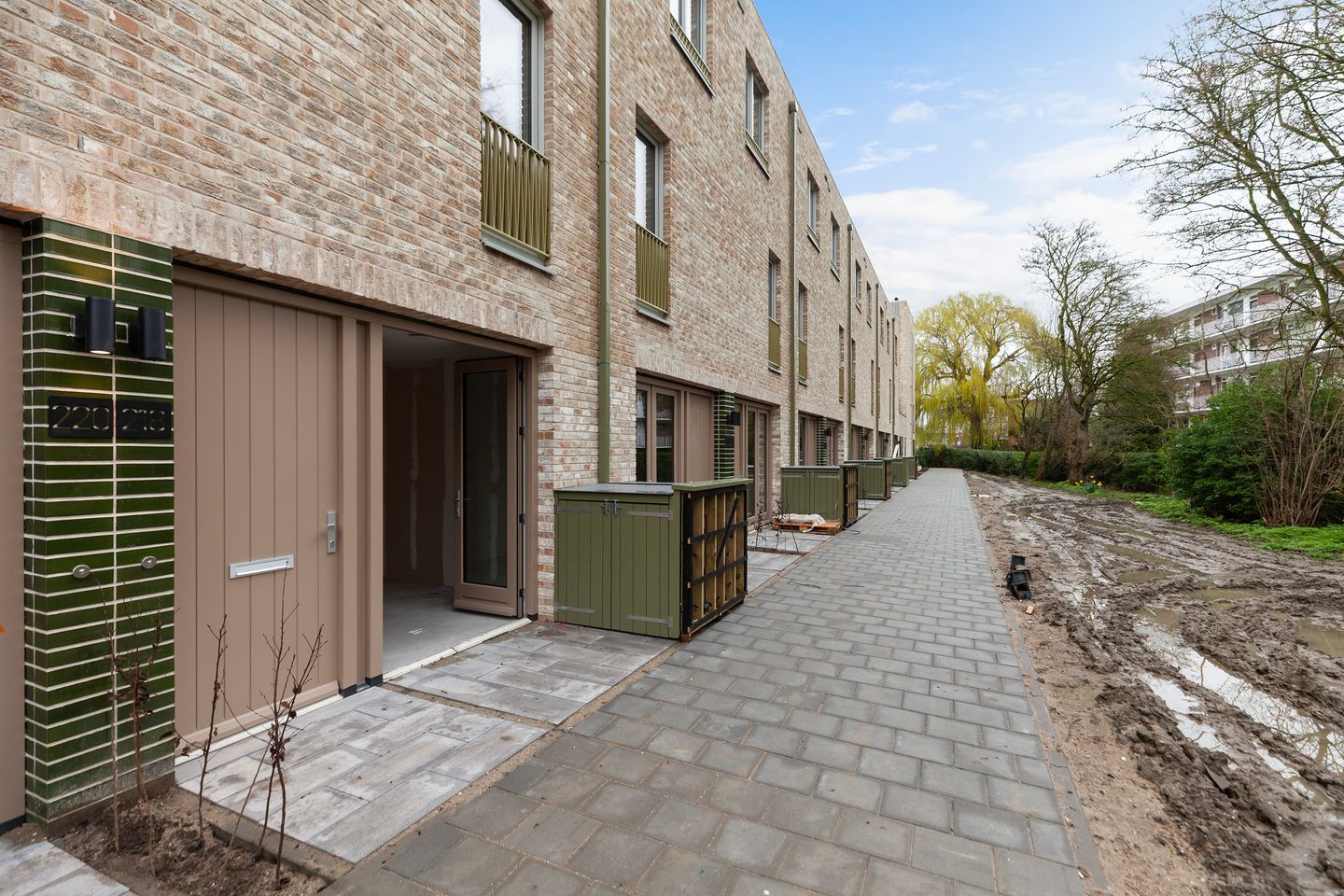 Photo 4 of Frank van Borselenstraat 218