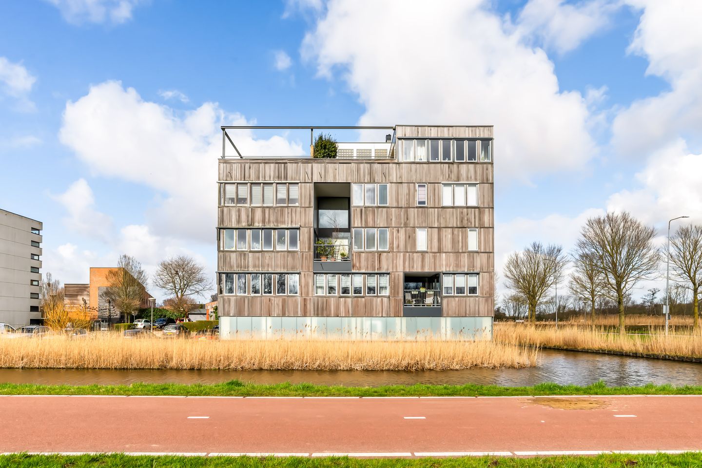 Photo 5 of L. Springerstraat 242