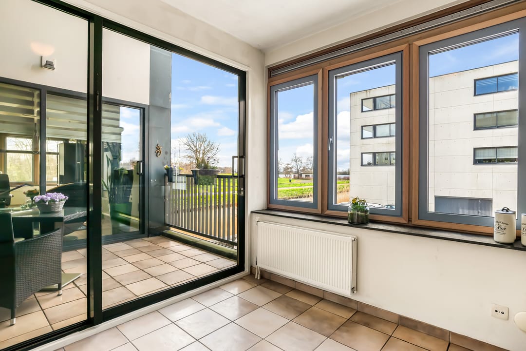 Photo 32 of L. Springerstraat 242