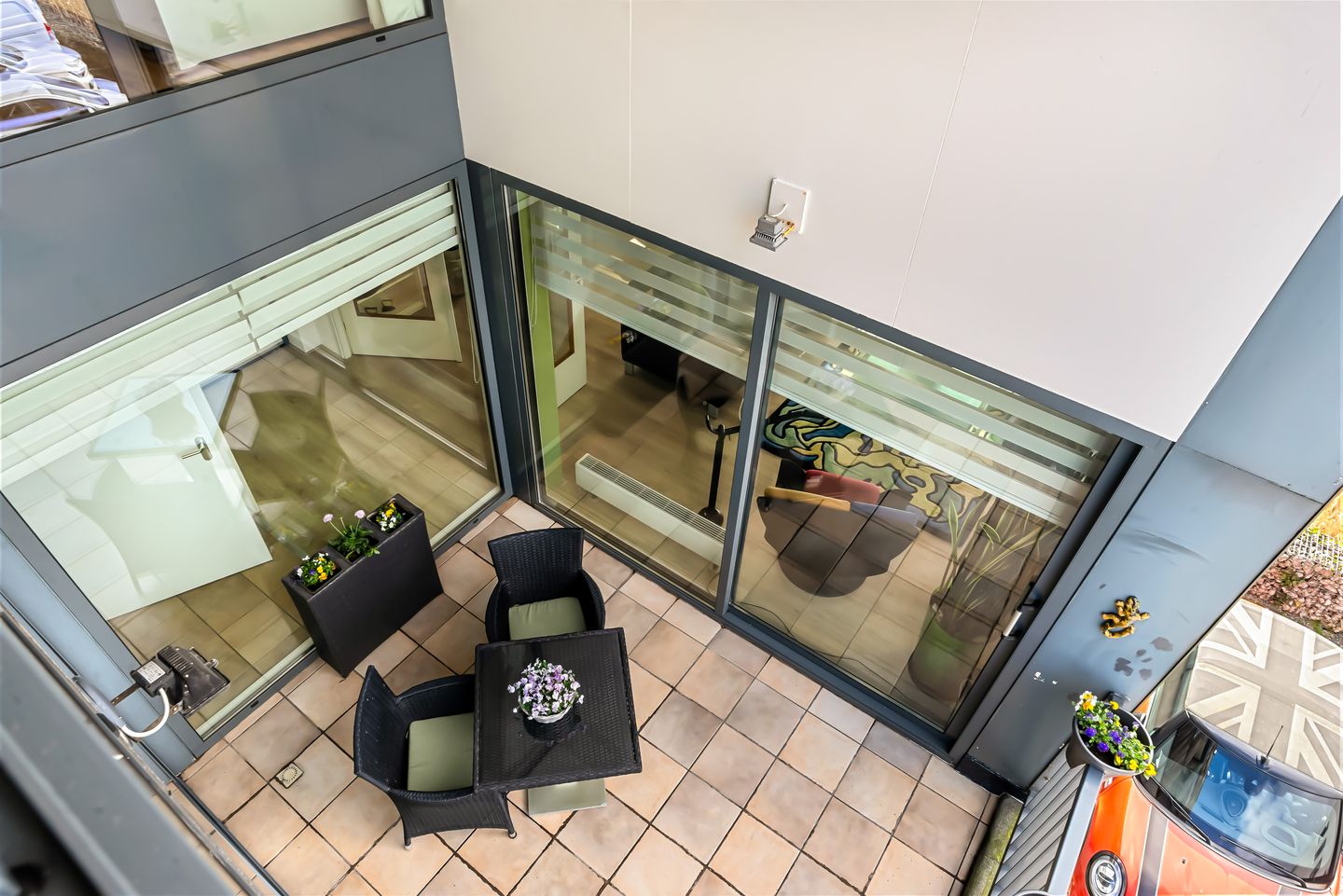 Photo 35 of L. Springerstraat 242