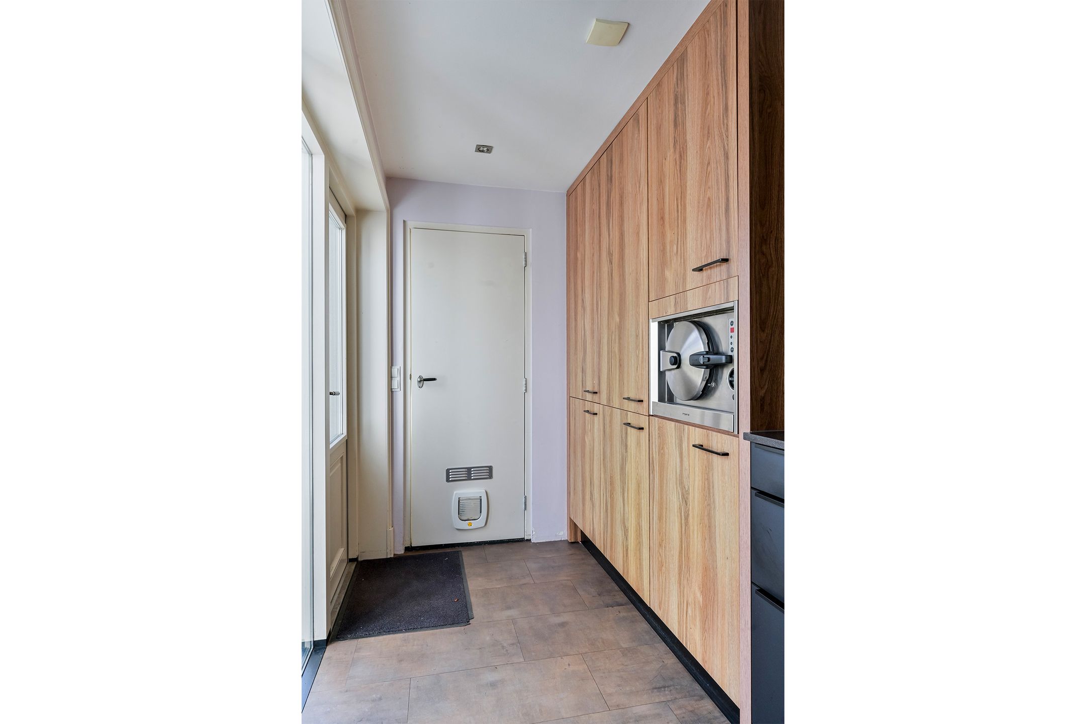 Spacious Townhouse with Character in Heart of Assendorp — 12