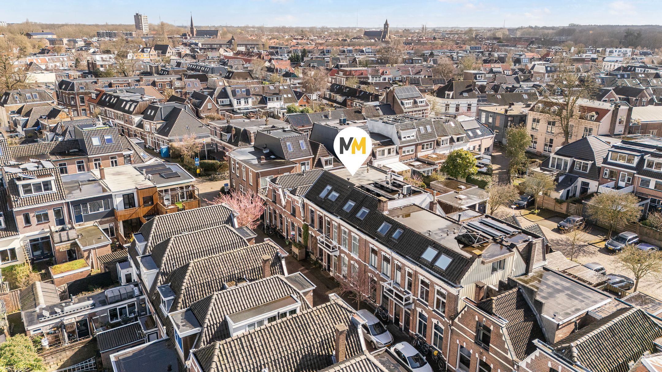 Spacious Townhouse with Character in Heart of Assendorp — 35