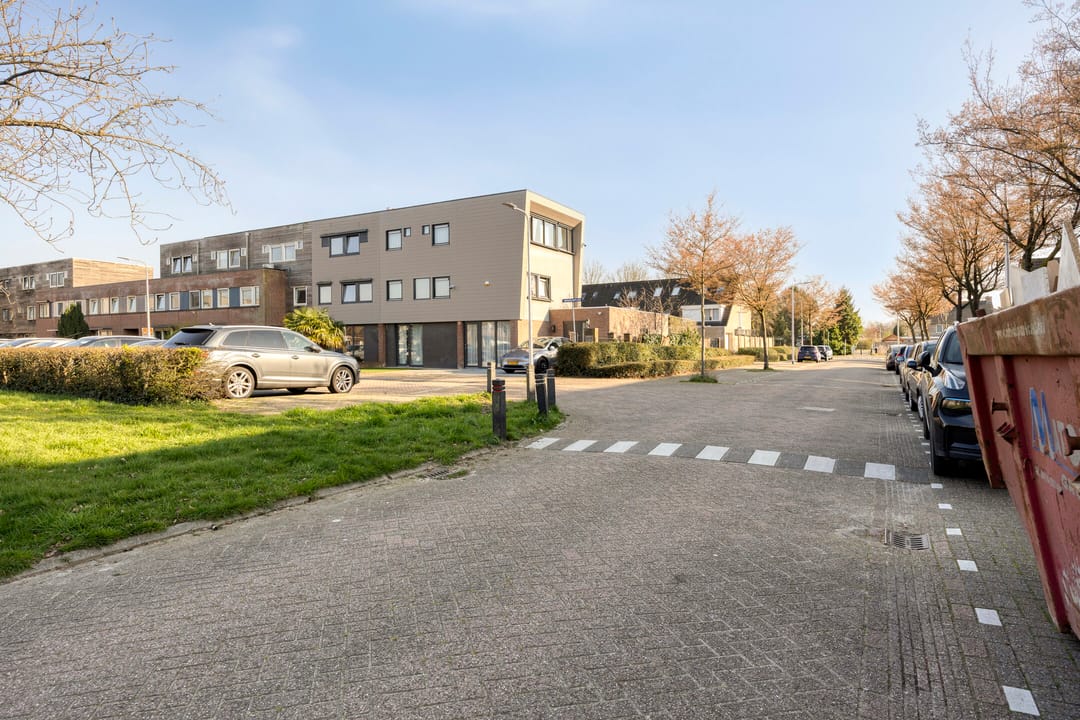Photo 41 of Midwoldestraat 33