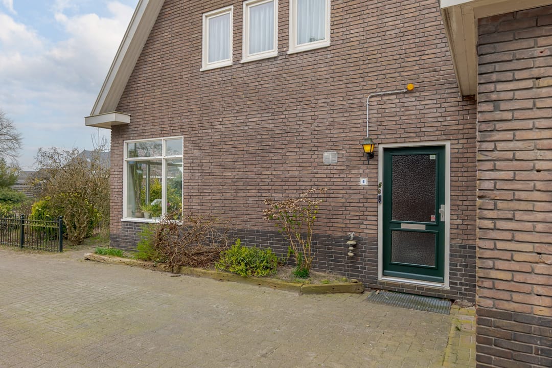 Photo 8 of Zandhoeklaan 4