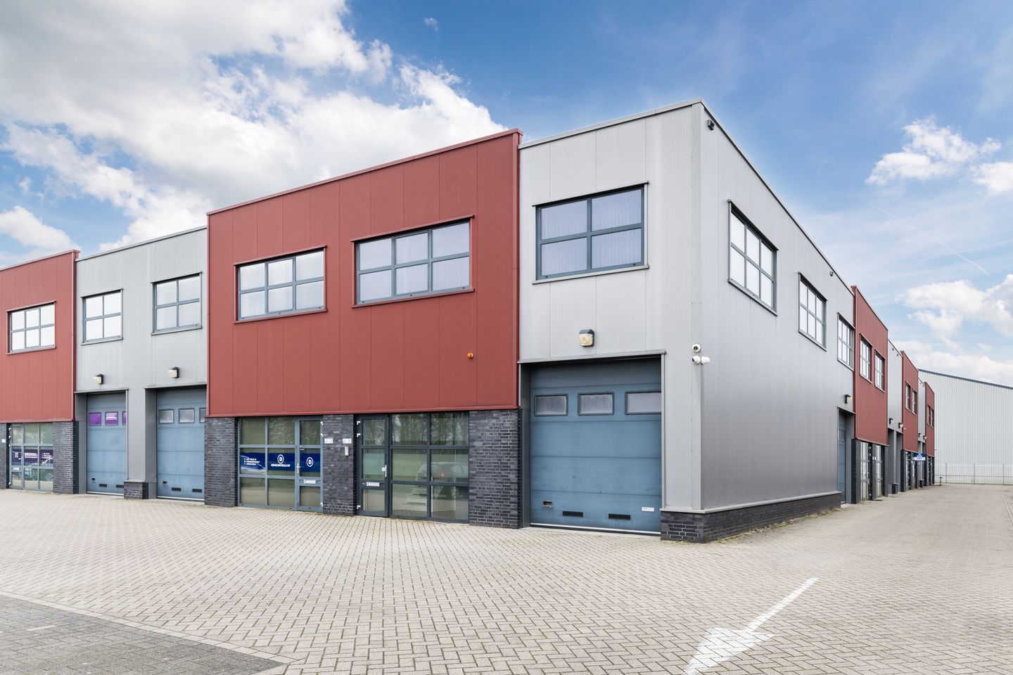 View photo 3 of Herastraat 43-01