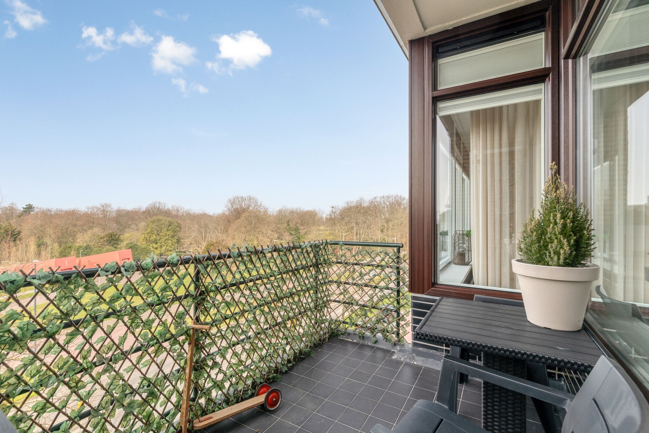 Foto 9 van Burgemeester Van Haarenlaan 1423