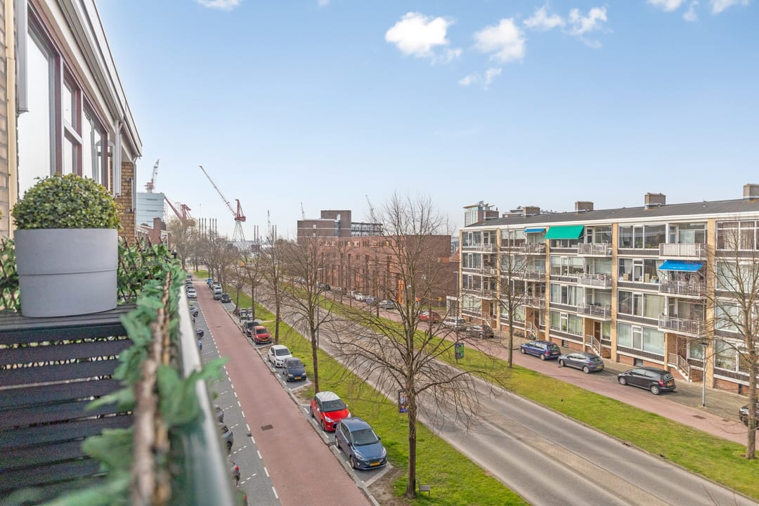 Foto 11 van Burgemeester Van Haarenlaan 1423