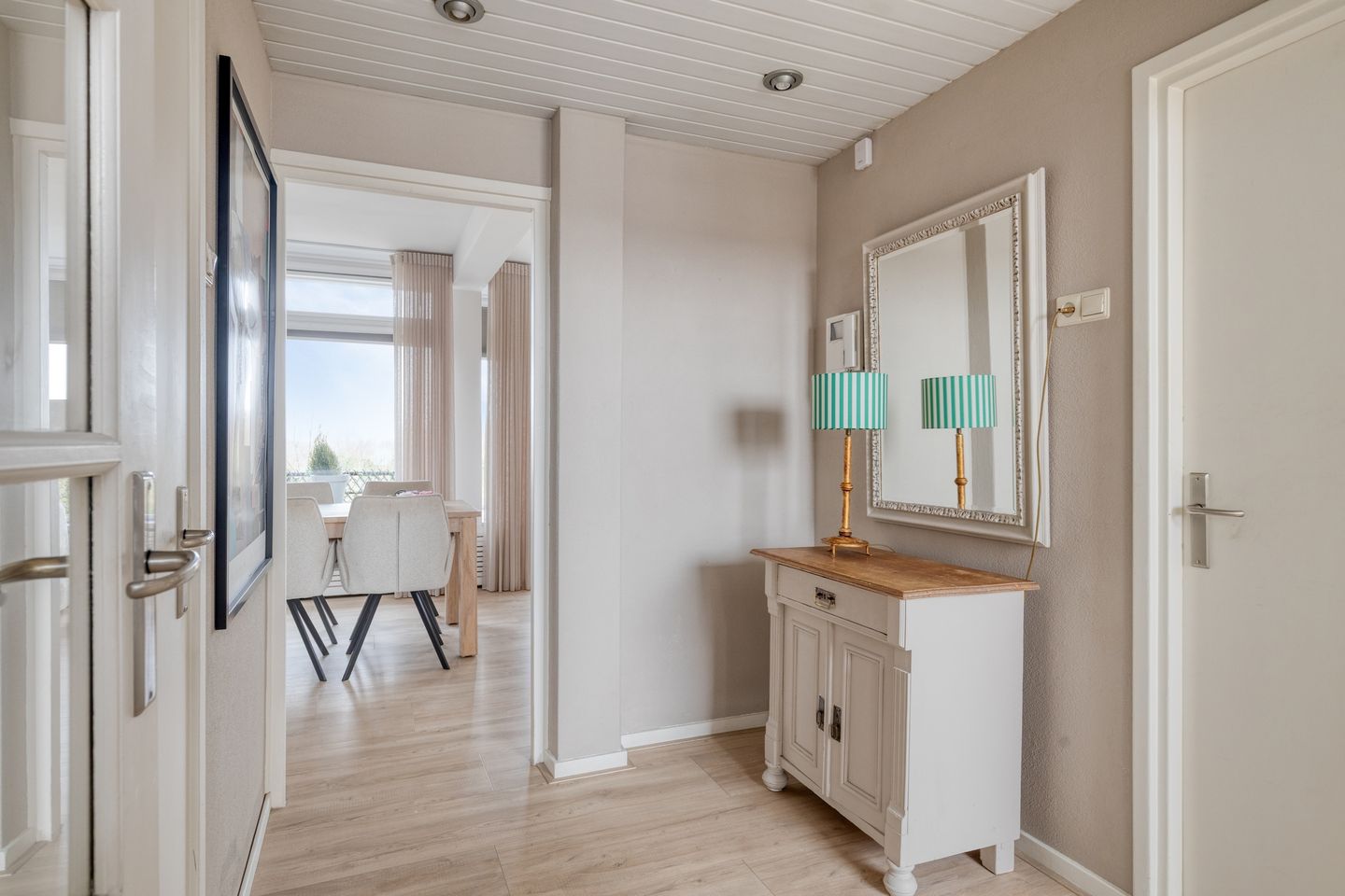 Foto 14 van Burgemeester Van Haarenlaan 1423