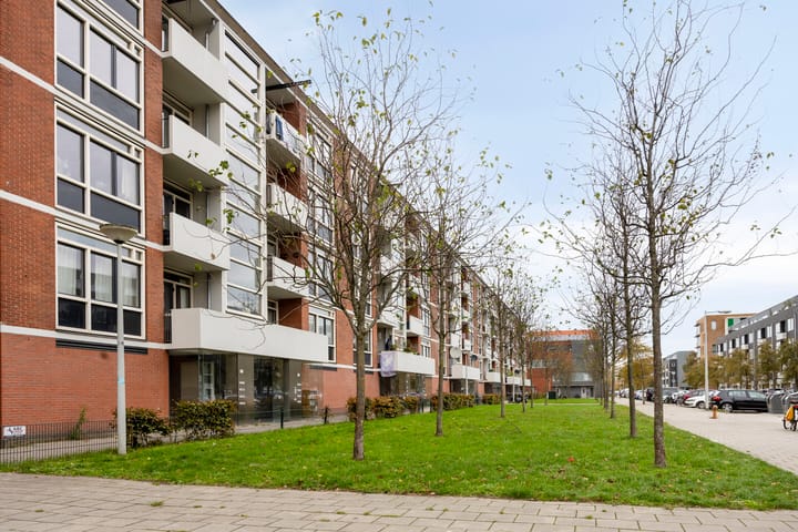 Foto 2 van Derkinderenstraat 55-3