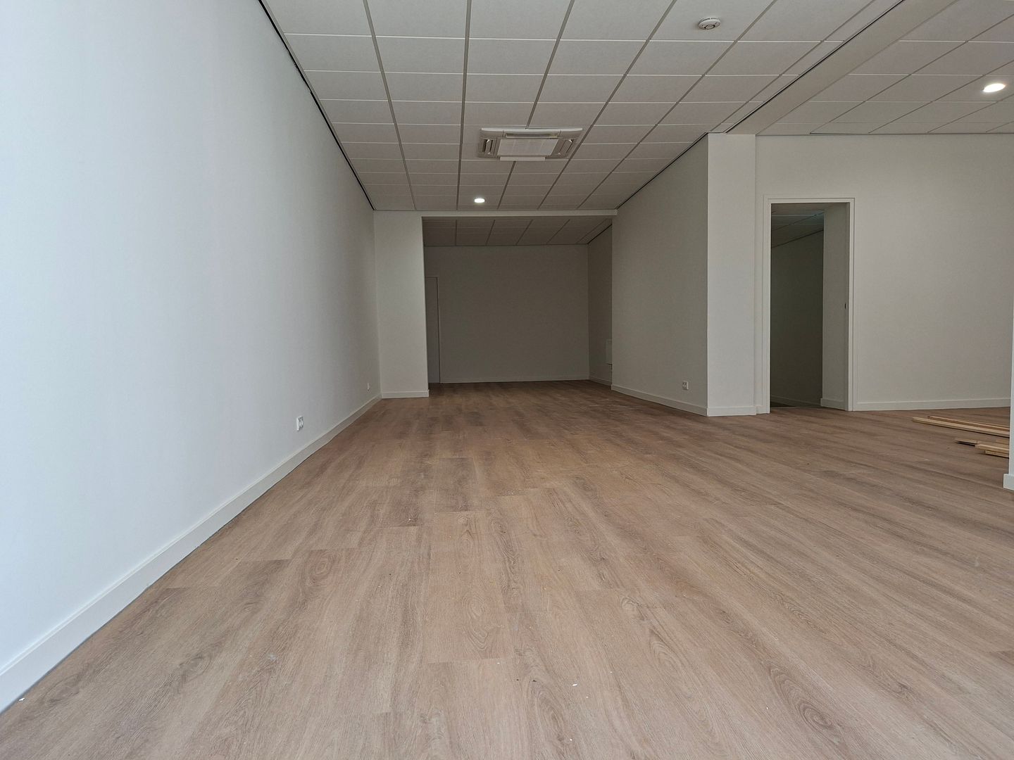 Bekijk foto 3 van Langendijk 12