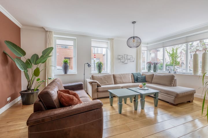 Photo 2 of Dorpstraat 14