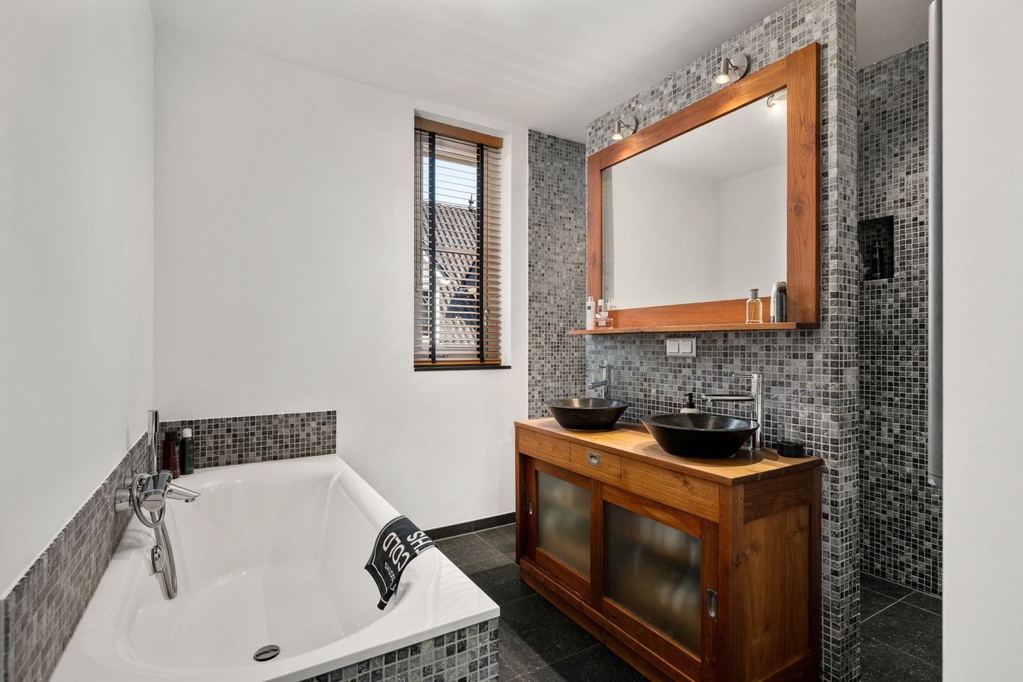 Foto 29 van Jannetje Merbiskade 6