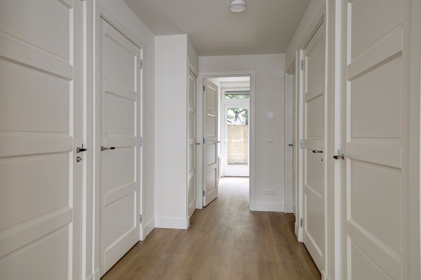 Foto 5 van Eerste Helmersstraat 11