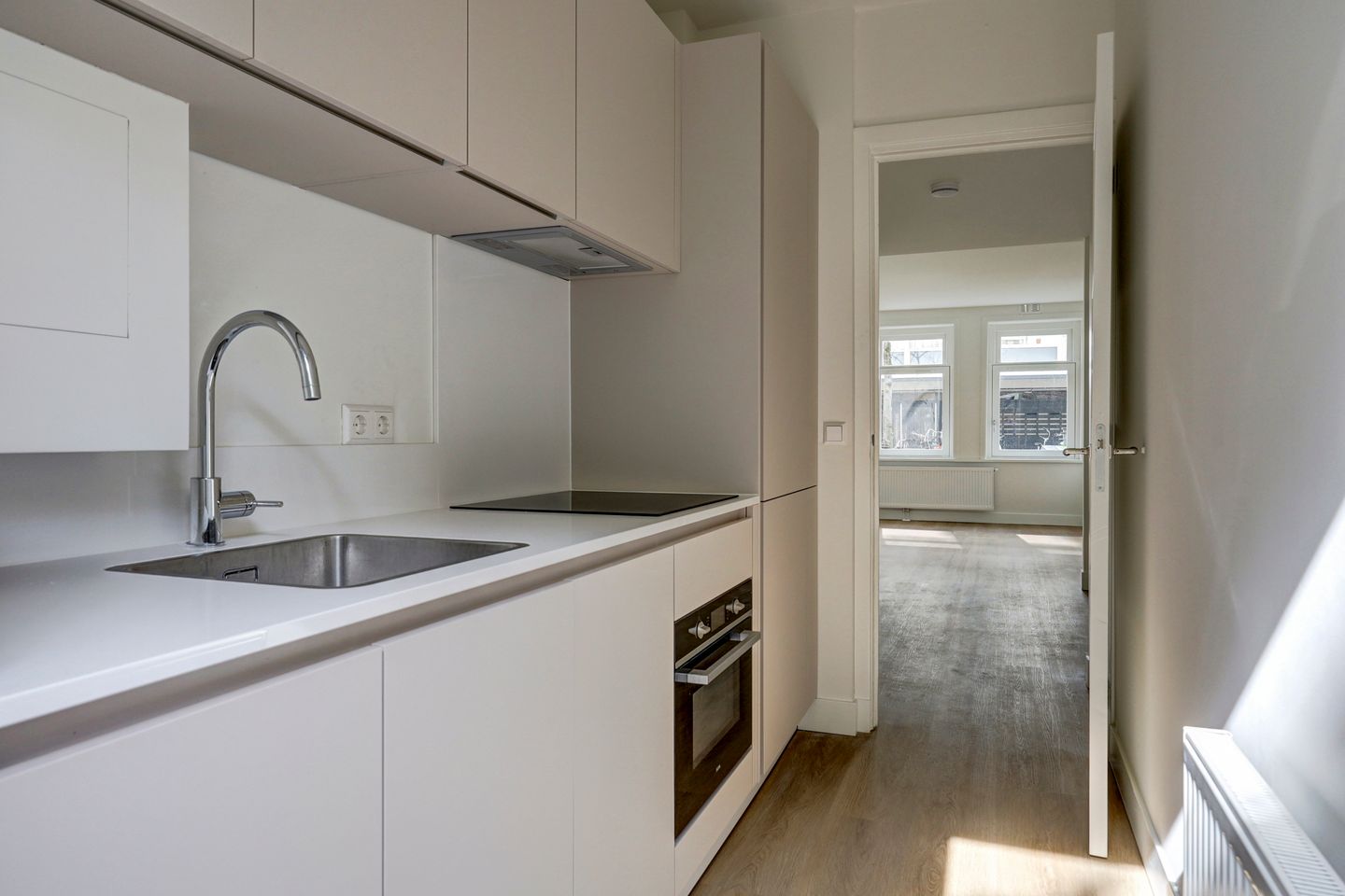 Foto 10 van Eerste Helmersstraat 11