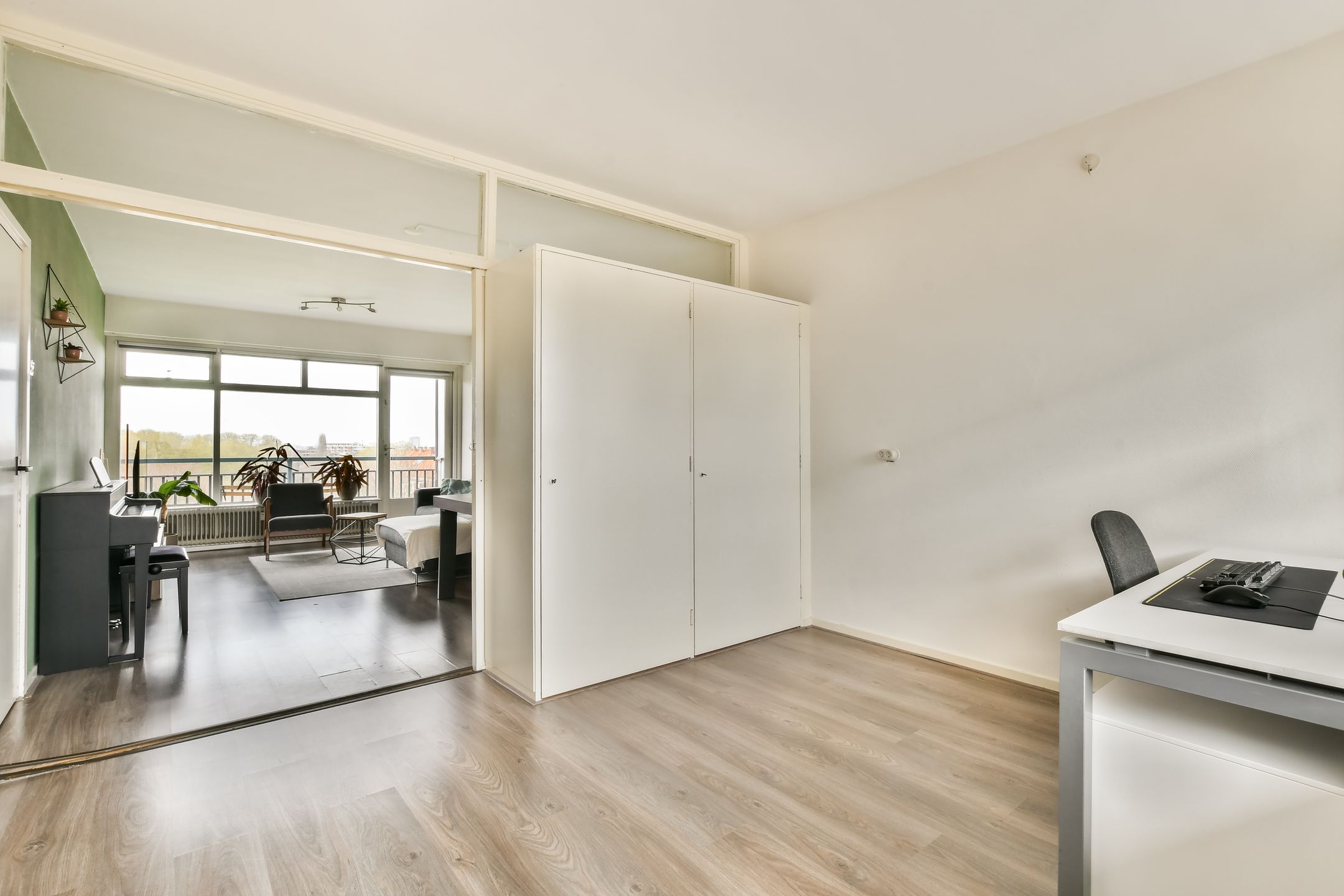 Bright 78 m² apartment with 3 bedrooms and stunning Sloterplas views in Amsterdam-Slotermeer — 12