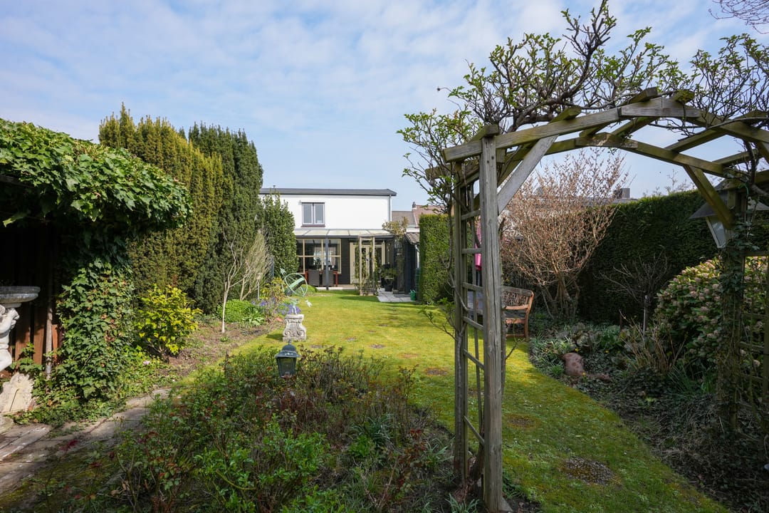 Foto 32 van Spoorstraat 63