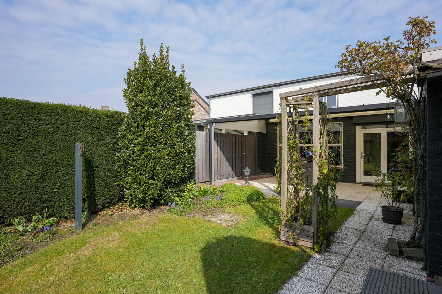 Foto 35 van Spoorstraat 63