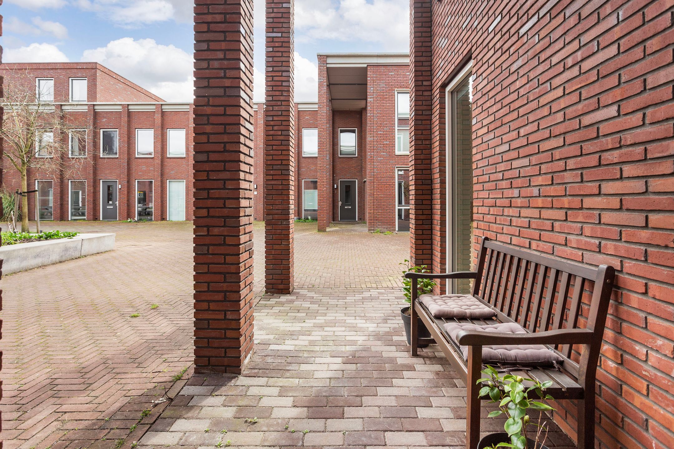 Modern and Energy-Efficient Corner House in Utrecht Leeuwesteyn — 44