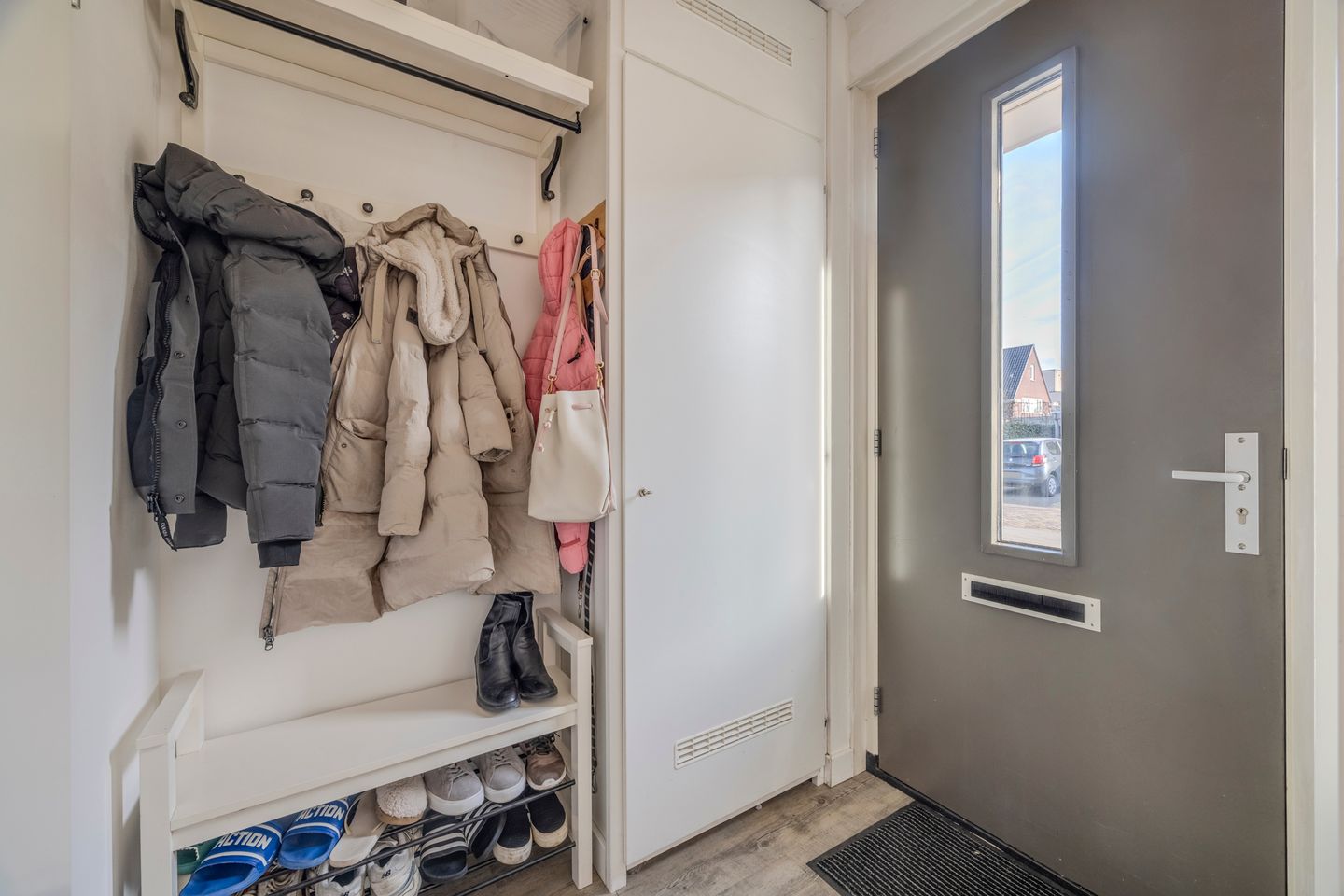 Photo 5 of Belle van Zuylenstraat 37