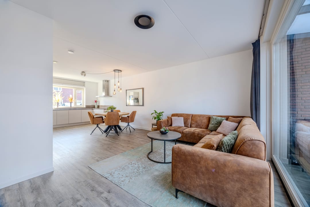 Photo 7 of Belle van Zuylenstraat 37