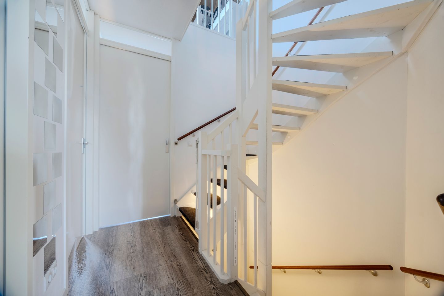 Photo 34 of Belle van Zuylenstraat 37