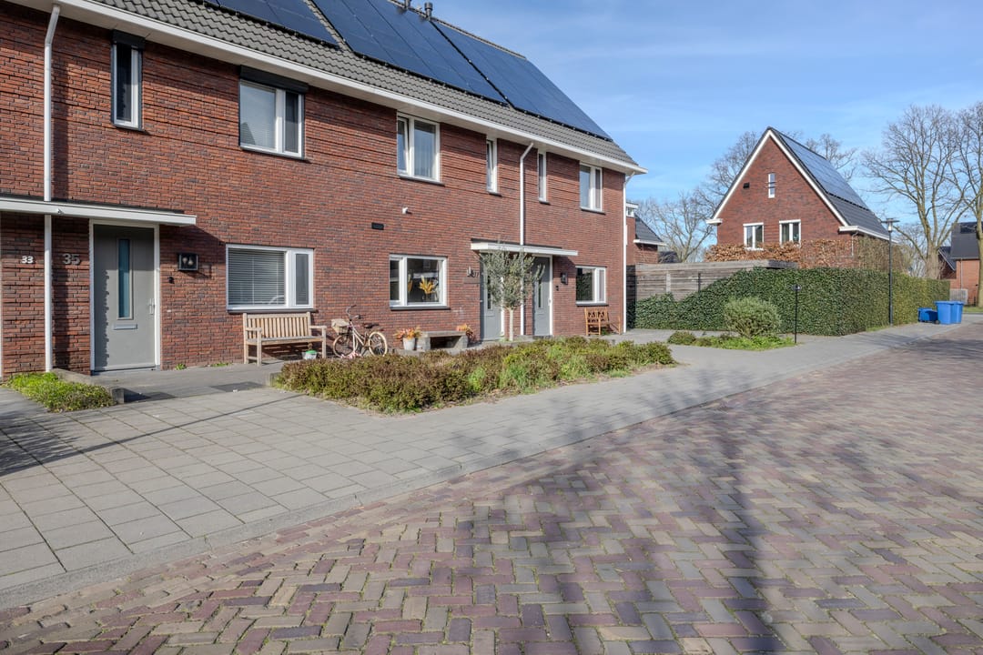 Photo 43 of Belle van Zuylenstraat 37